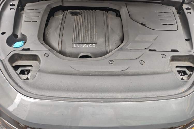Used Lynk & Co 02 2018 1.5T DCT Two-Wheel Drive Zhaopu Version China V Standard Engine Bay