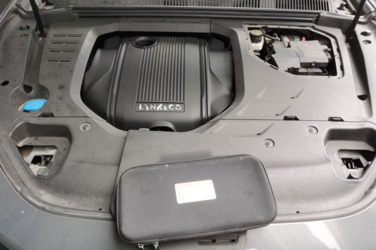 Used Lynk & Co 02 2018 1.5T DCT Two-Wheel Drive Zhaoban China V Standard Engine Bay