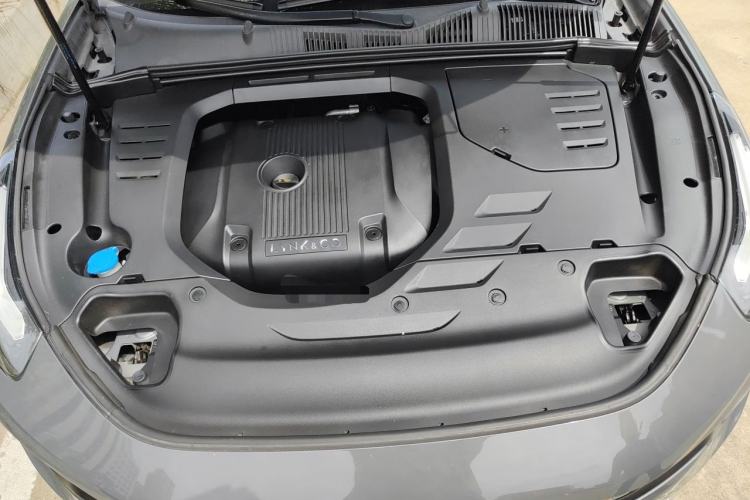 Used Lynk & Co 02 2018 2.0T Automatic Two-Wheel Drive Pro Edition China VI Standard Engine Bay