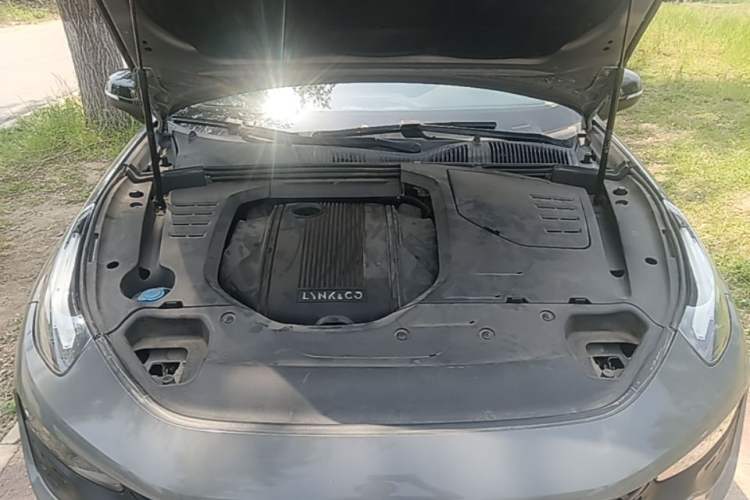 Used Lynk & Co 02 2018 1.5T DCT Two-Wheel Drive Zhaopu Version China V Standard Engine Bay