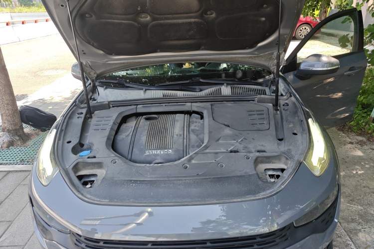 Used Lynk & Co 02 2018 1.5T DCT Two-Wheel Drive Zhaoban China V Standard Engine Bay