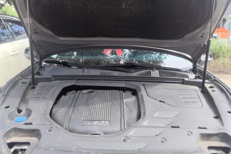 Used Lynk & Co 02 2018 1.5T DCT Two-Wheel Drive Pro Version China V Emission Standard Engine Bay