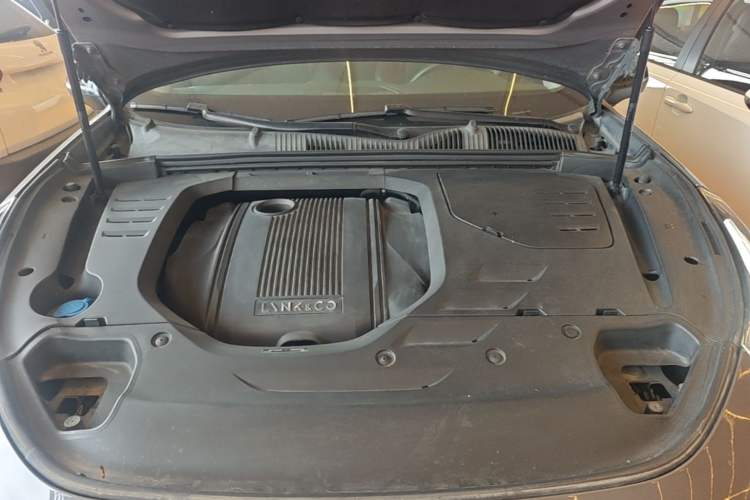 Used Lynk & Co 02 2018 1.5T DCT Two-Wheel Drive Zhaopu Version China V Standard Engine Bay