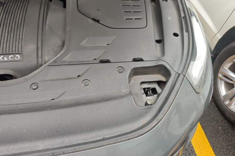 Used Lynk & Co 02 2018 1.5T DCT Two-Wheel Drive Zhaopu Version China V Standard Engine Bay Left