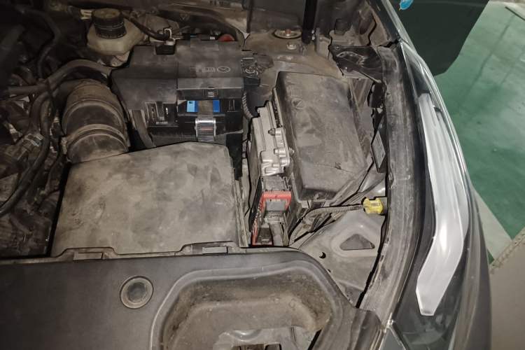 Used Lynk & Co 02 2018 1.5T DCT Two-Wheel Drive Zhaopu Version China V Standard Engine Bay Left