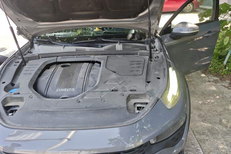 Used Lynk & Co 02 2018 1.5T DCT Two-Wheel Drive Zhaoban China V Standard Engine Bay Left