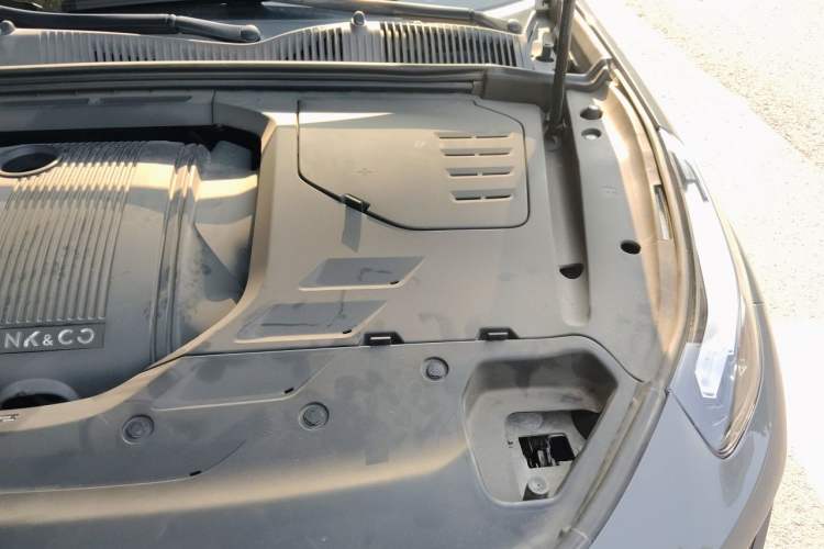 Used Lynk & Co 02 2018 1.5T DCT Two-Wheel Drive Pro Version China V Emission Standard Engine Bay Left
