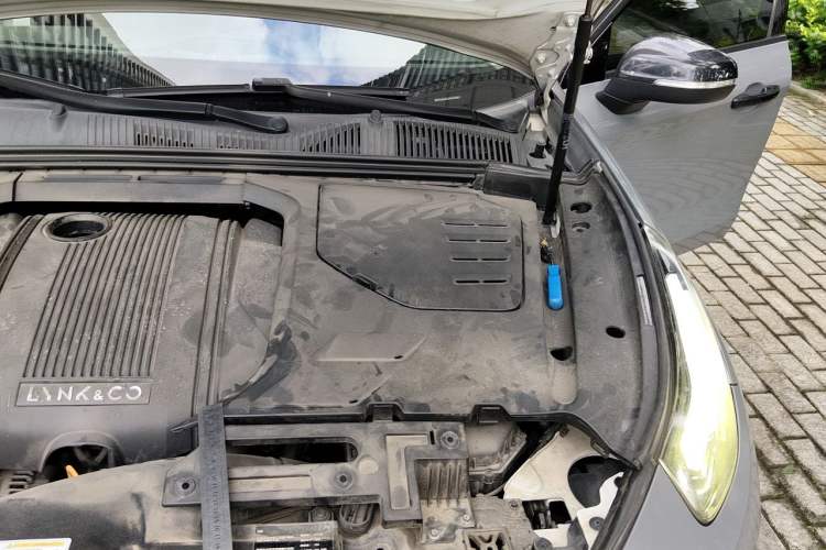 Used Lynk & Co 02 2018 1.5T DCT Two-Wheel Drive Sporty Version China V Standard Engine Bay Left