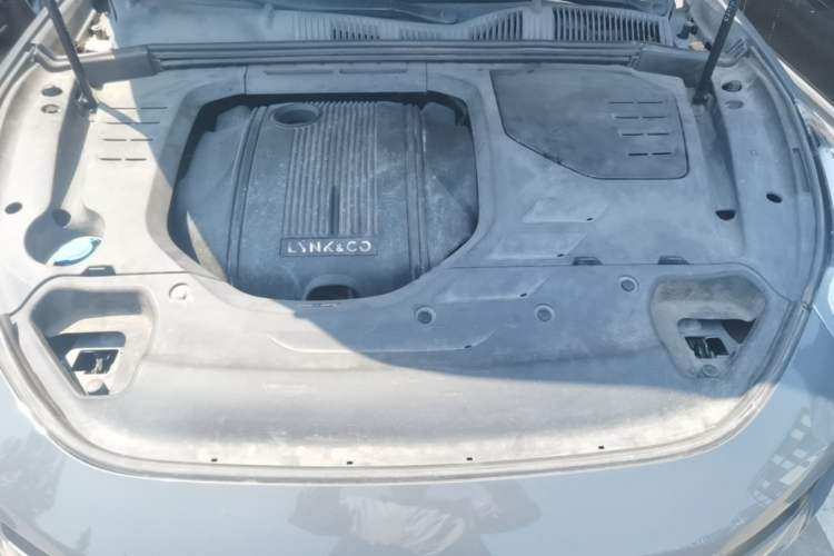 Used Lynk & Co 02 2018 1.5T DCT Two-Wheel Drive Zhaopu Version China V Standard Engine Bay