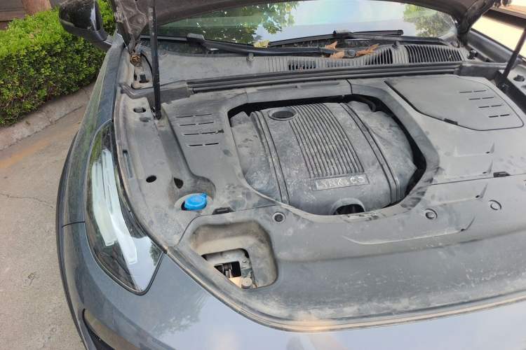 Used Lynk & Co 02 2018 1.5T DCT Two-Wheel Drive Zhaopu Version China V Standard Engine Bay Right