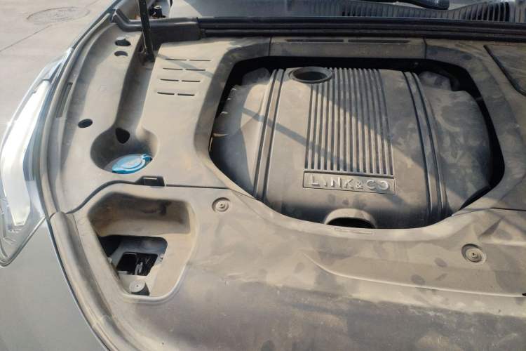 Used Lynk & Co 02 2018 1.5T DCT Two-Wheel Drive Zhaopu Version China V Standard Engine Bay Right