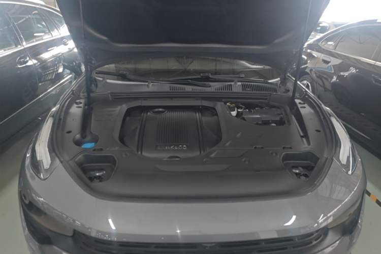 Used Lynk & Co 02 2018 1.5T DCT Two-Wheel Drive Zhaopu Version China V Standard Engine Bay
