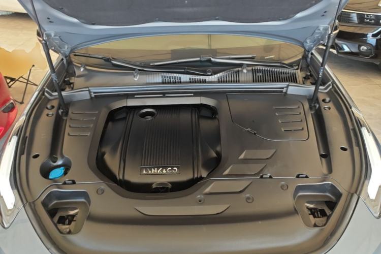 Used Lynk & Co 02 2018 1.5T DCT Two-Wheel Drive Zhaopu Version China V Standard Engine Bay