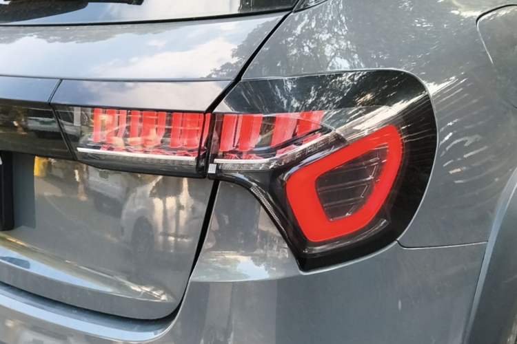 Used Lynk & Co 02 2018 1.5T DCT Two-Wheel Drive Pro Version China V Emission Standard Exterior 3