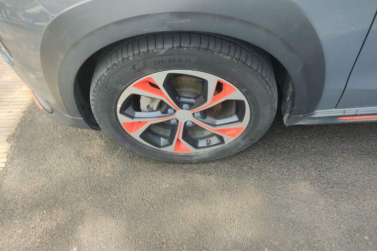 Used Lynk & Co 02 2018 1.5T DCT Two-Wheel Drive Zhaoban China V Standard Exterior 4