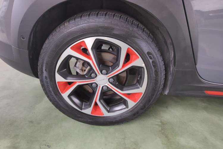 Used Lynk & Co 02 2018 1.5T DCT Two-Wheel Drive Zhaopu Version China V Standard Exterior 5