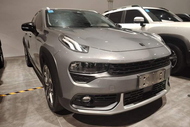 Used Lynk & Co 02 2018 1.5T DCT Two-Wheel Drive Pro Version China V Emission Standard Front Right 45 Deg