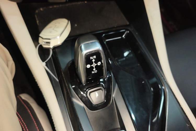 Used Lynk & Co 02 2018 1.5T DCT Two-Wheel Drive Zhaopu Version China V Standard Gear Lever