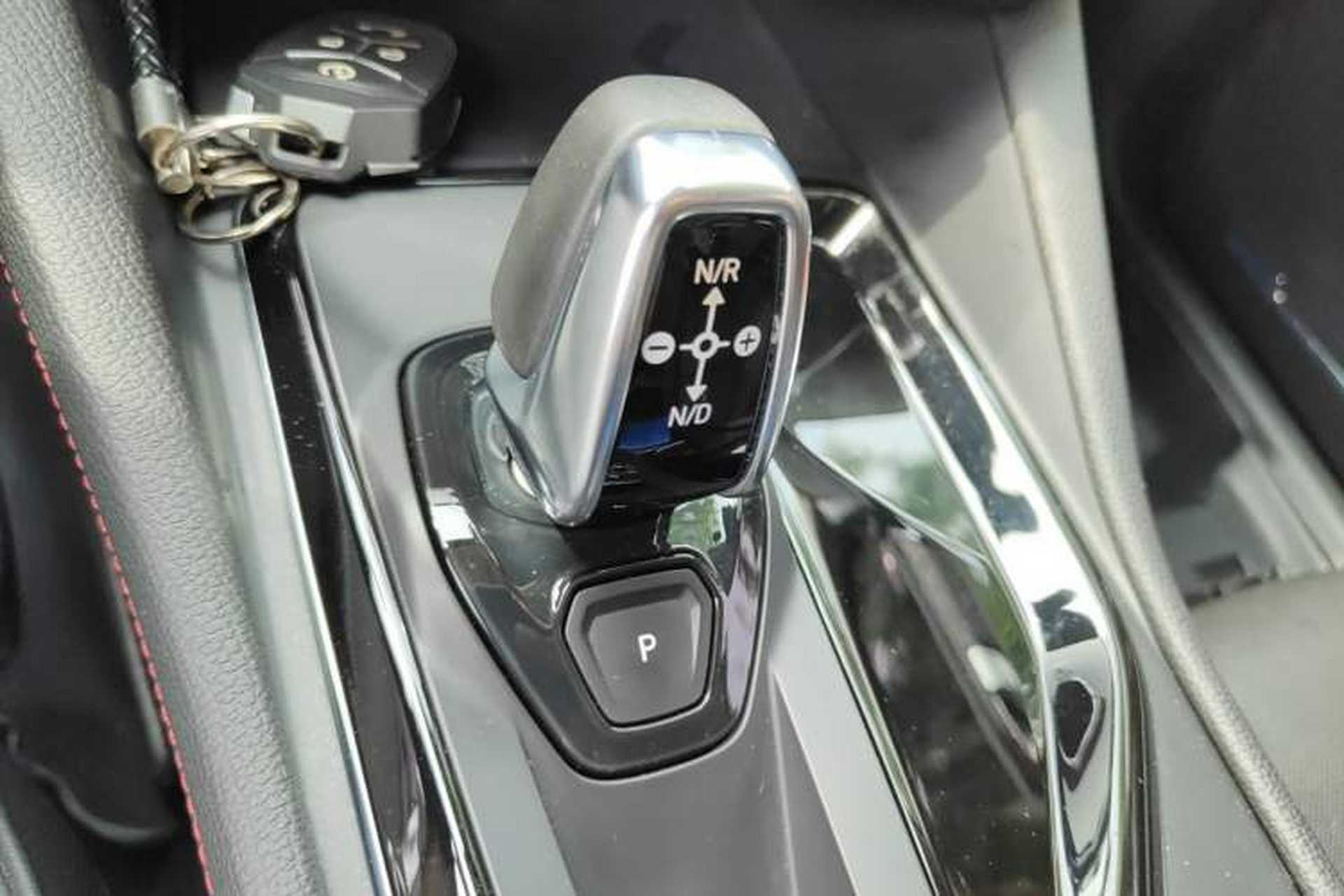 Used Lynk & Co 02 2018 2.0T Automatic Two-Wheel Drive Pro Edition China VI Standard Gear Lever