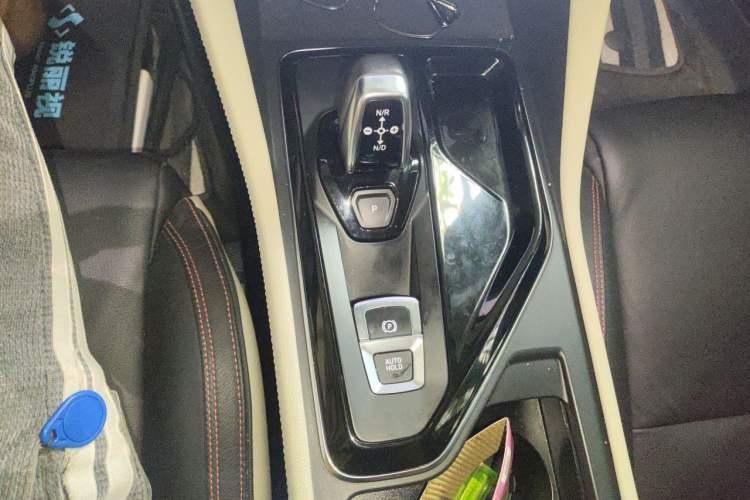 Used Lynk & Co 02 2018 1.5T DCT Two-Wheel Drive Zhaopu Version China V Standard Gear Lever