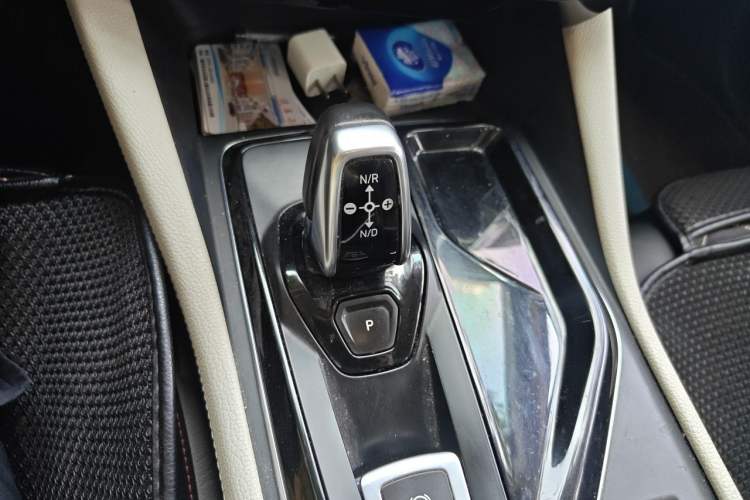 Used Lynk & Co 02 2018 1.5T DCT Two-Wheel Drive Zhaoban China V Standard Gear Lever