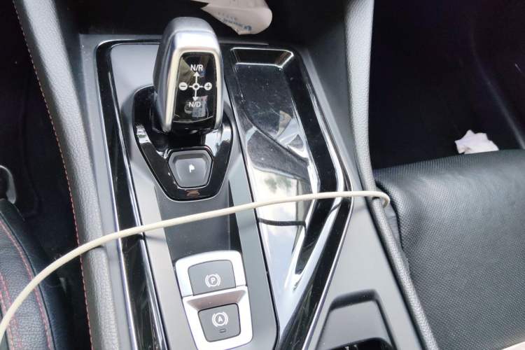 Used Lynk & Co 02 2018 1.5T DCT Two-Wheel Drive Sporty Version China V Standard Gear Lever