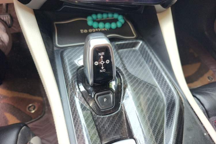 Used Lynk & Co 02 2018 1.5T DCT Two-Wheel Drive Zhaopu Version China V Standard Gear Lever