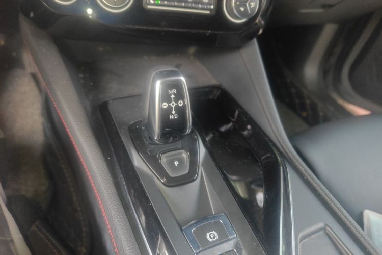 Used Lynk & Co 02 2018 1.5T DCT Two-Wheel Drive Pro Version China V Emission Standard Gear Lever