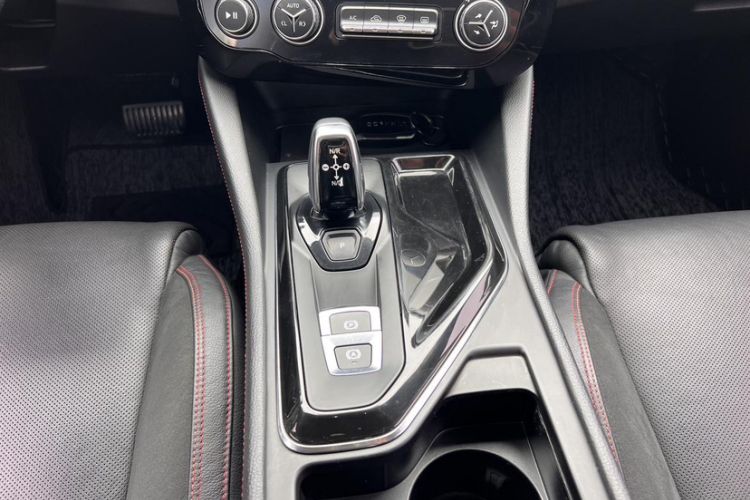 Used Lynk & Co 02 2018 1.5T DCT Two-Wheel Drive Sporty Version China V Standard Gear Lever
