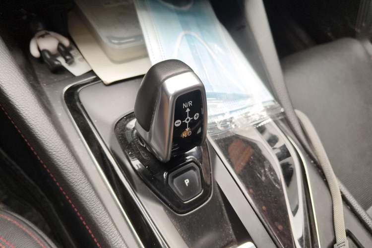 Used Lynk & Co 02 2018 1.5T DCT Two-Wheel Drive Pro Version China V Emission Standard Gear Lever