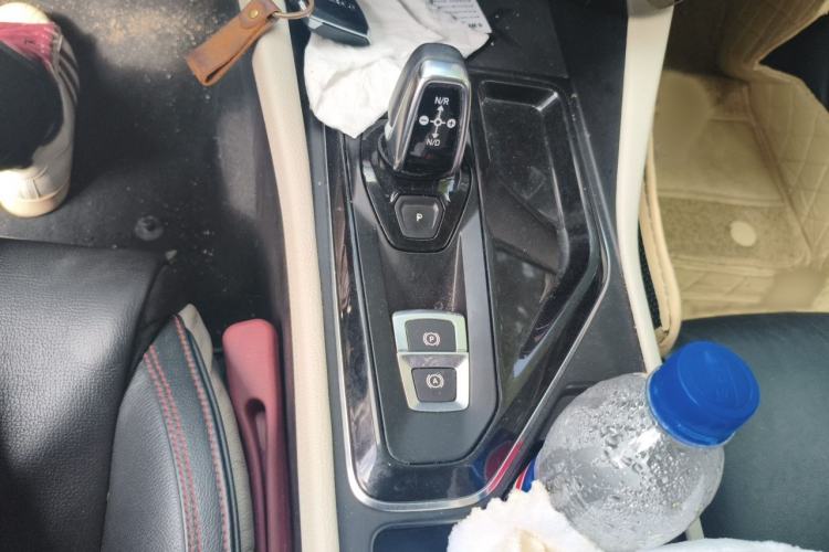 Used Lynk & Co 02 2018 1.5T DCT Two-Wheel Drive Zhaopu Version China V Standard Gear Lever