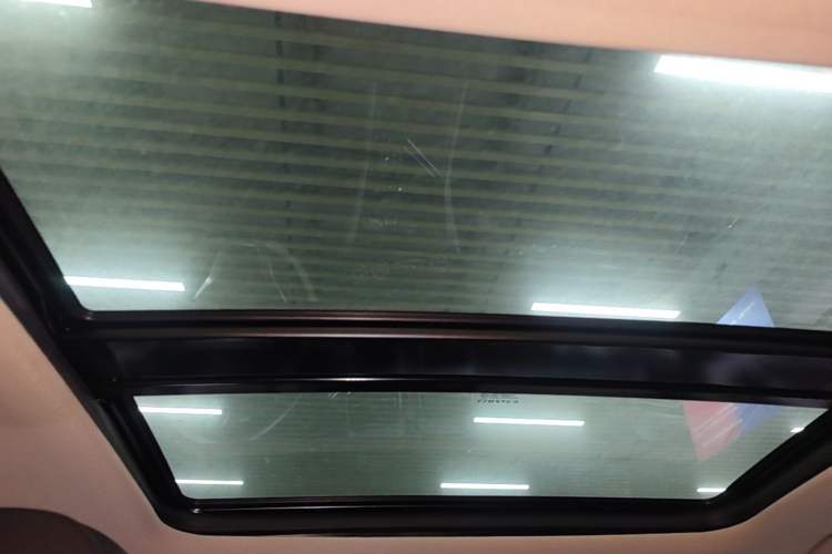 Used Lynk & Co 02 2018 1.5T DCT Two-Wheel Drive Zhaopu Version China V Standard Headliner