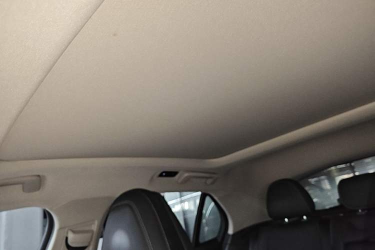 Used Lynk & Co 02 2018 1.5T DCT Two-Wheel Drive Zhaoban China V Standard Headliner
