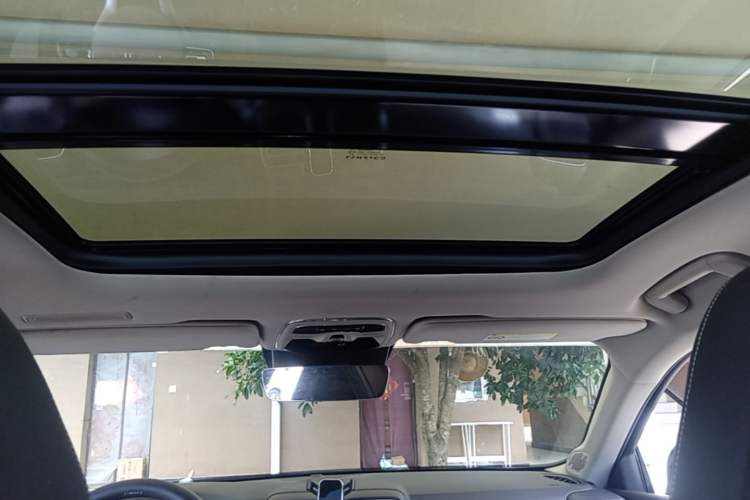 Used Lynk & Co 02 2018 1.5T DCT Two-Wheel Drive Zhaopu Version China V Standard Headliner