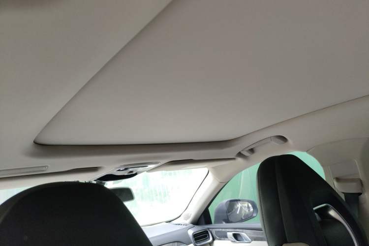 Used Lynk & Co 02 2018 1.5T DCT Two-Wheel Drive Zhaoban China V Standard Headliner