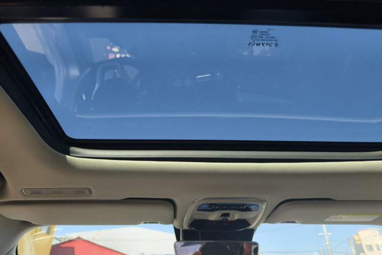 Used Lynk & Co 02 2018 1.5T DCT Two-Wheel Drive Pro Version China V Emission Standard Headliner