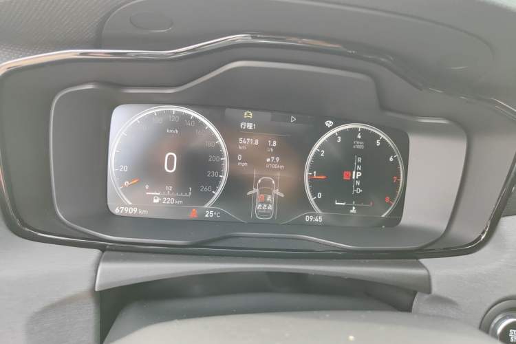 Used Lynk & Co 02 2018 2.0T Automatic Two-Wheel Drive Pro Edition China VI Standard Instrument Cluster