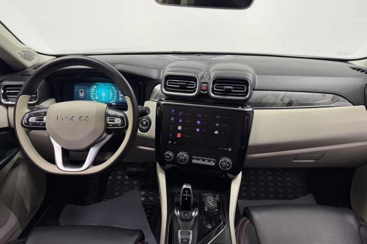 Used Lynk & Co 02 2018 1.5T DCT Two-Wheel Drive Zhaopu Version China V Standard Interior 1