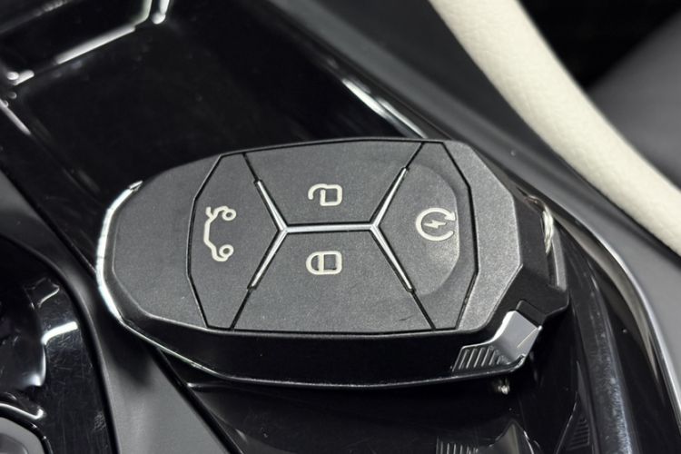 Used Lynk & Co 02 2018 1.5T DCT Two-Wheel Drive Zhaopu Version China V Standard Interior 1