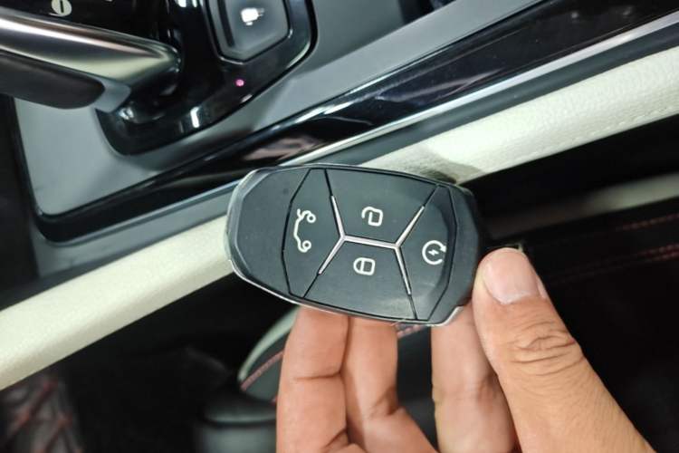 Used Lynk & Co 02 2018 1.5T DCT Two-Wheel Drive Zhaopu Version China V Standard Interior 1