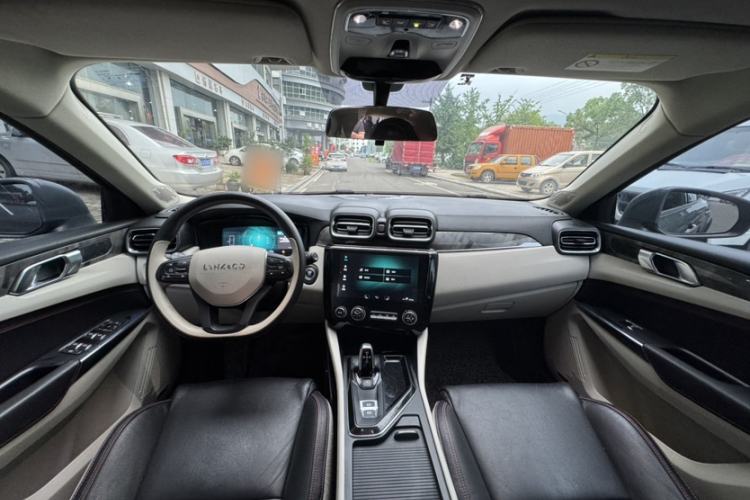 Used Lynk & Co 02 2018 1.5T DCT Two-Wheel Drive Zhaoban China V Standard Interior 1