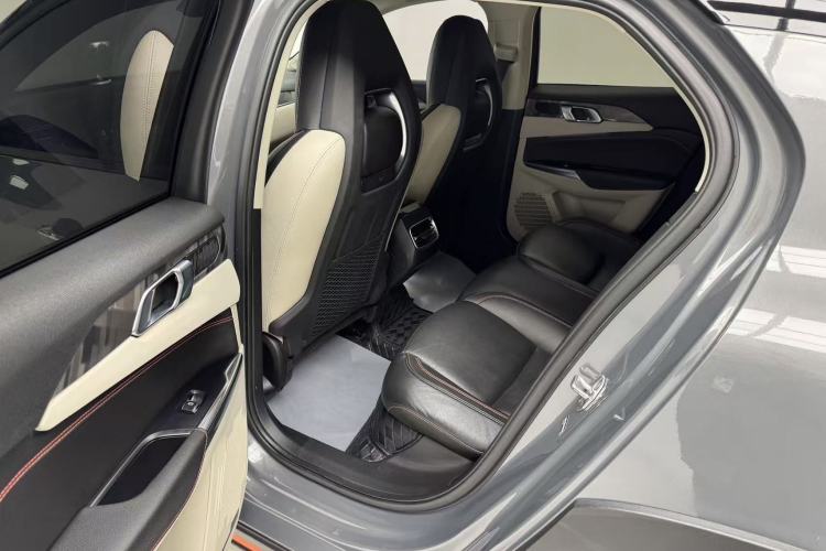 Used Lynk & Co 02 2018 1.5T DCT Two-Wheel Drive Zhaopu Version China V Standard Interior 3