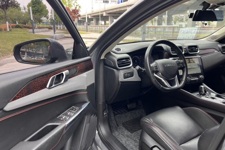 Used Lynk & Co 02 2018 1.5T DCT Two-Wheel Drive Sporty Version China V Standard Interior 3