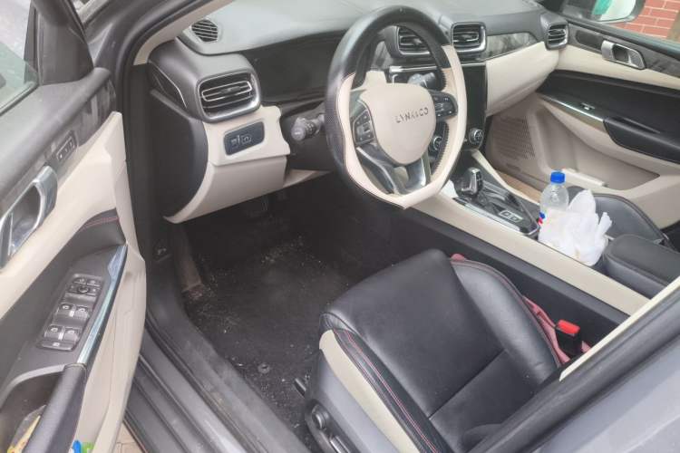 Used Lynk & Co 02 2018 1.5T DCT Two-Wheel Drive Zhaopu Version China V Standard Interior 3