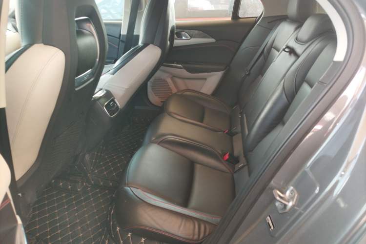 Used Lynk & Co 02 2018 1.5T DCT Two-Wheel Drive Zhaoban China V Standard Interior 4