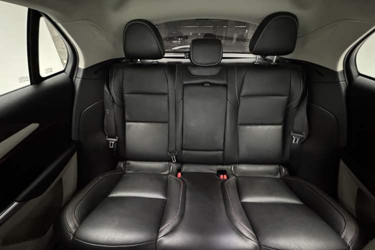 Used Lynk & Co 02 2018 1.5T DCT Two-Wheel Drive Zhaopu Version China V Standard Interior 5