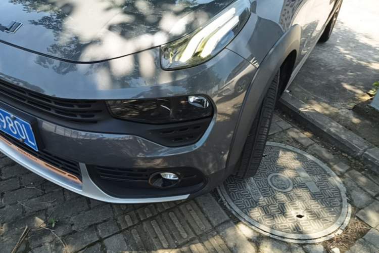 Used Lynk & Co 02 2018 1.5T DCT Two-Wheel Drive Sporty Version China V Standard Left Front Headlight