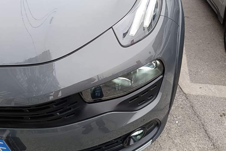 Used Lynk & Co 02 2018 1.5T DCT Two-Wheel Drive Pro Version China V Emission Standard Left Front Headlight