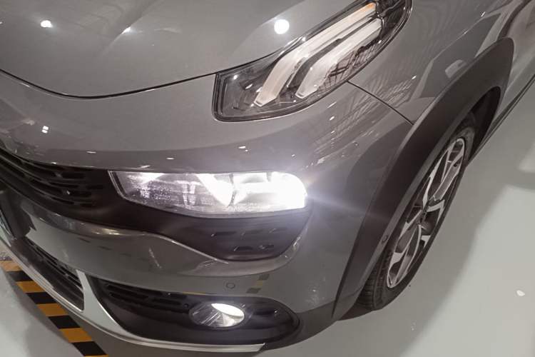 Used Lynk & Co 02 2018 2.0T DCT 4x4 Sport Pro Edition China V Standard Left Front Headlight
