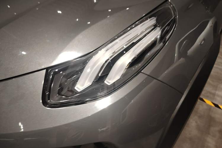 Used Lynk & Co 02 2018 1.5T DCT Two-Wheel Drive Pro Version China V Emission Standard Left Front Headlight